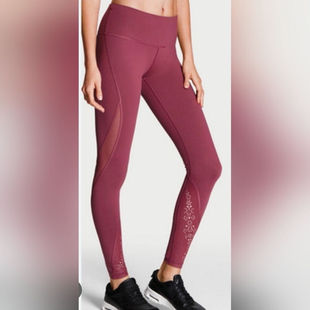 Victoria Secret Knockout Leggings Size Small